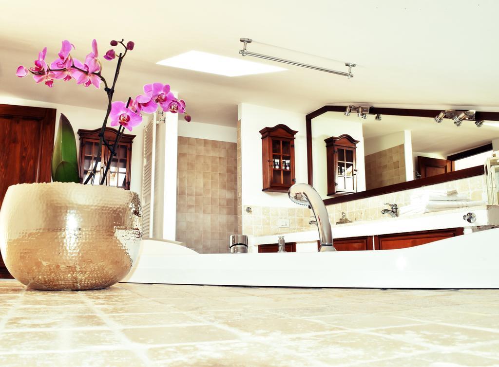 טרוויניאנו רומאנו La Cavetta Country House מראה חיצוני תמונה
