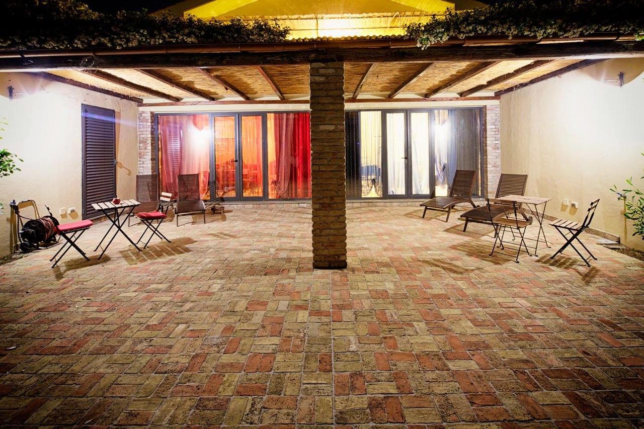 טרוויניאנו רומאנו La Cavetta Country House מראה חיצוני תמונה