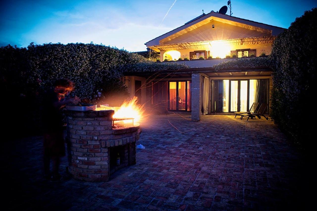 טרוויניאנו רומאנו La Cavetta Country House מראה חיצוני תמונה